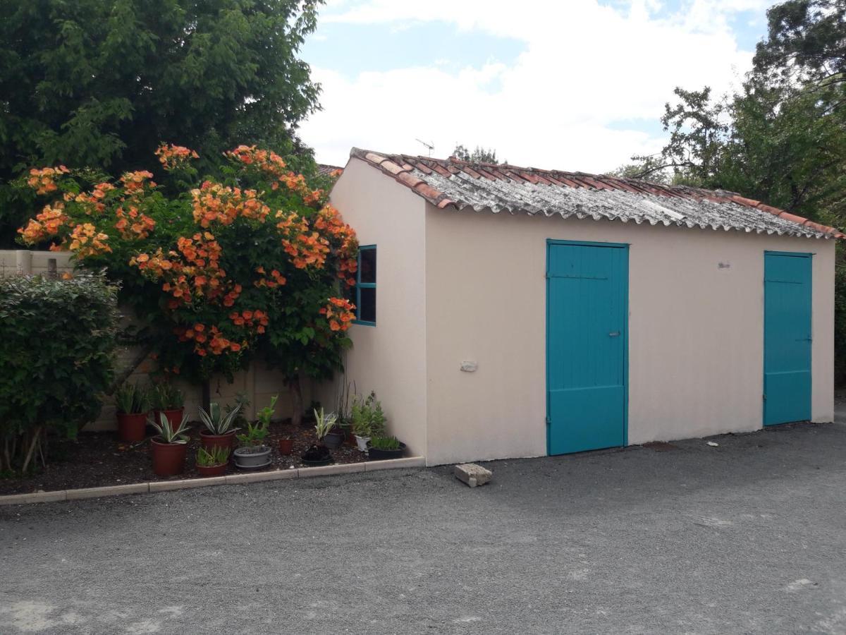 Saint-Hilaire-la-Palud Logis De Lange Studio 2 P מראה חיצוני תמונה
